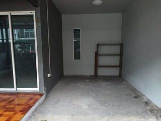 Casa adosada en venta de 1 habitaciones en Bang Bua Thong, Nonthaburi