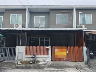 Casa adosada en venta de 1 habitaciones en Bang Bua Thong, Nonthaburi