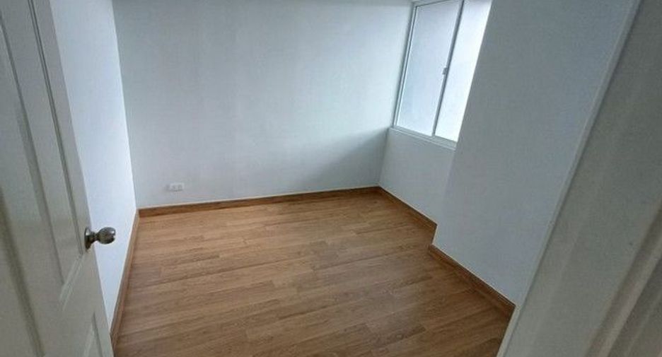 Casa adosada en venta de 1 habitaciones en Bang Bua Thong, Nonthaburi