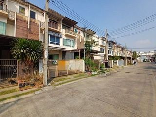ขาย 1 เตียง ทาวน์เฮ้าส์ ใน บางขุนเทียน, กรุงเทพฯ