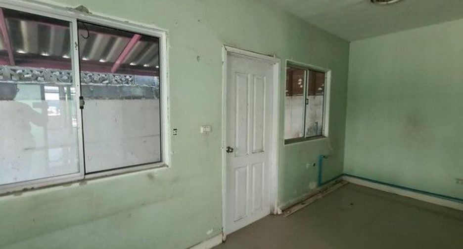 Casa adosada en venta de 1 habitaciones en Sam Phran, Nakhon Pathom