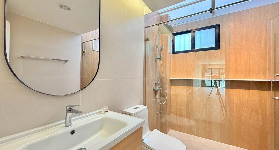 Reihenhaus zur Miete mit 4 Zimmer in Yan Nawa, Bangkok