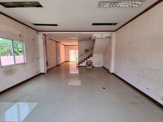 For sale 1 Beds townhouse in Mueang Samut Sakhon, Samut Sakhon