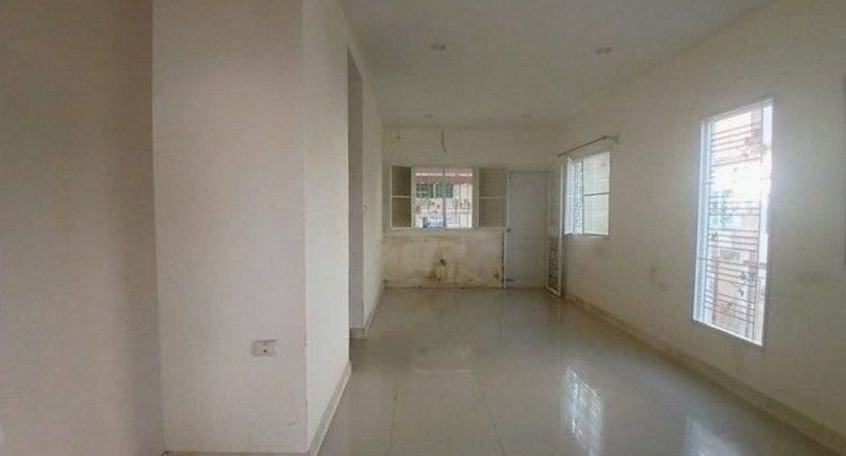 For sale 1 Beds townhouse in Mueang Samut Sakhon, Samut Sakhon