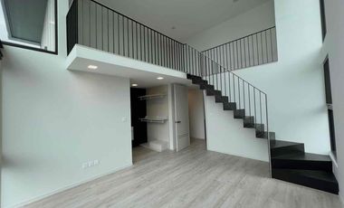For sale and for rent 4 bedrooms house in Saphan Sung, Bangkok