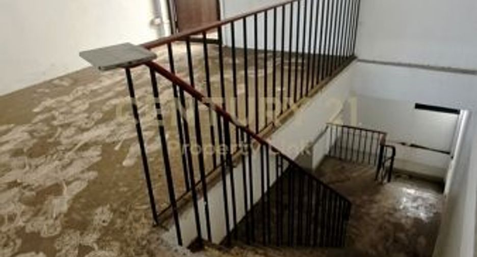 Аренда торговое помещение в Щанг Тхонгланг, Бангкок