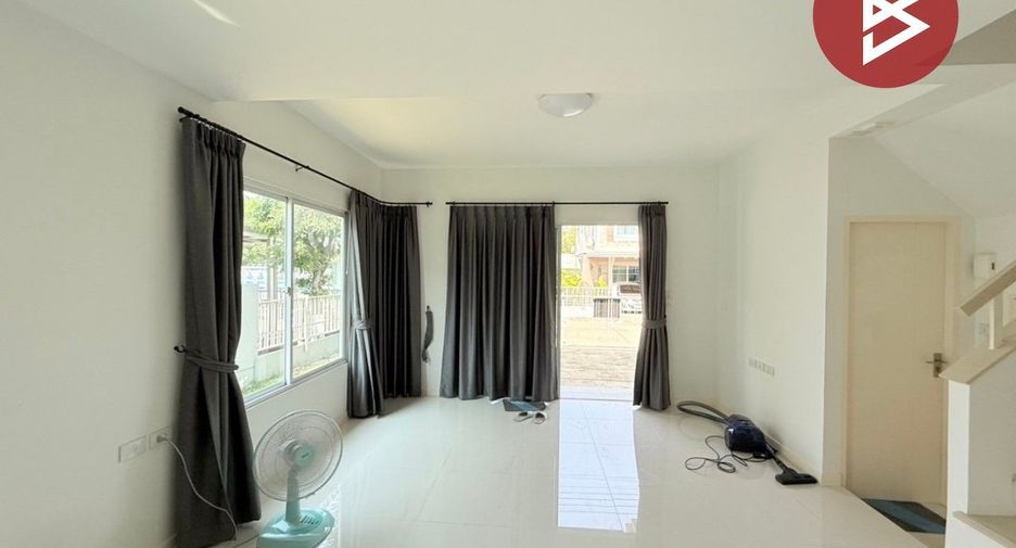 For sale 3 bedrooms townhouse in Khlong Luang, Pathum Thani