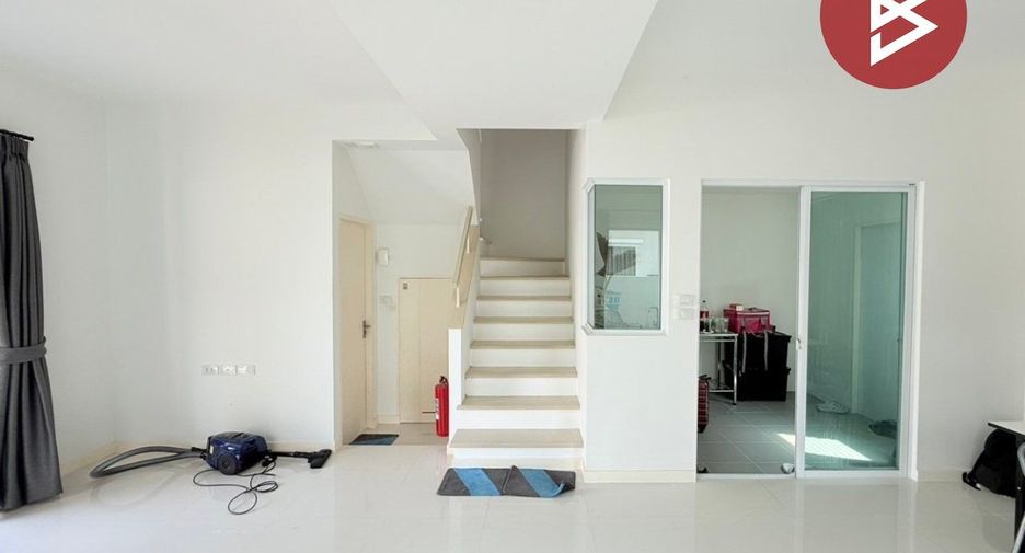 For sale 3 bedrooms townhouse in Khlong Luang, Pathum Thani