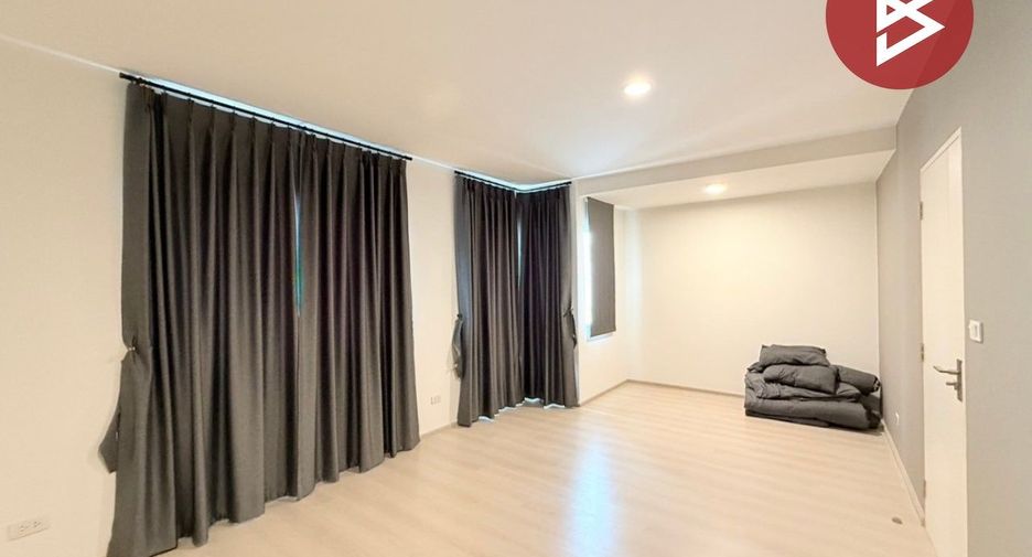 For sale 3 bedrooms townhouse in Khlong Luang, Pathum Thani