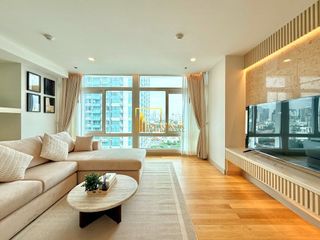 Condo en alquiler y en venta de 3 habitaciones en Watthana, Bangkok