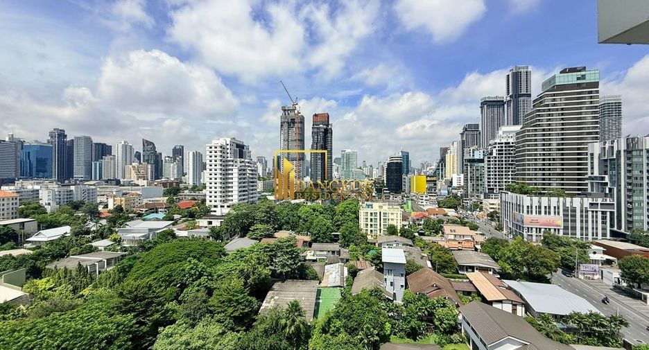 For rent 3 bedrooms condo in Watthana, Bangkok