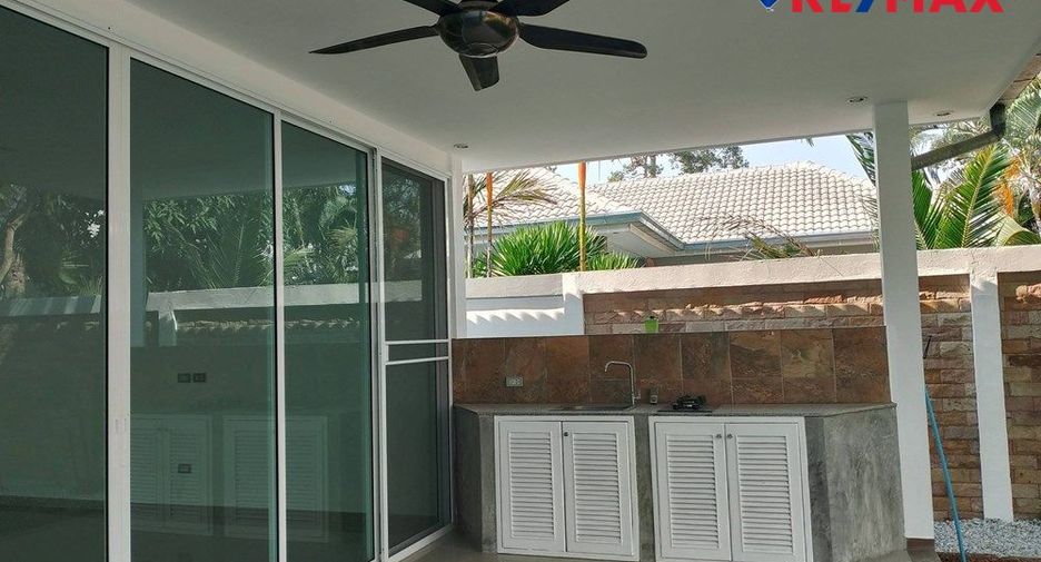 Casa en venta de 3 habitaciones en Huay Yai, Pattaya