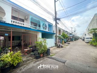 Reihenhaus zum Kauf mit 2 Zimmer in Saphan Sung, Bangkok