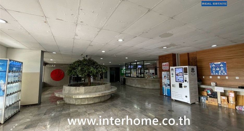 For sale 1 bed condo in Huai Khwang, Bangkok