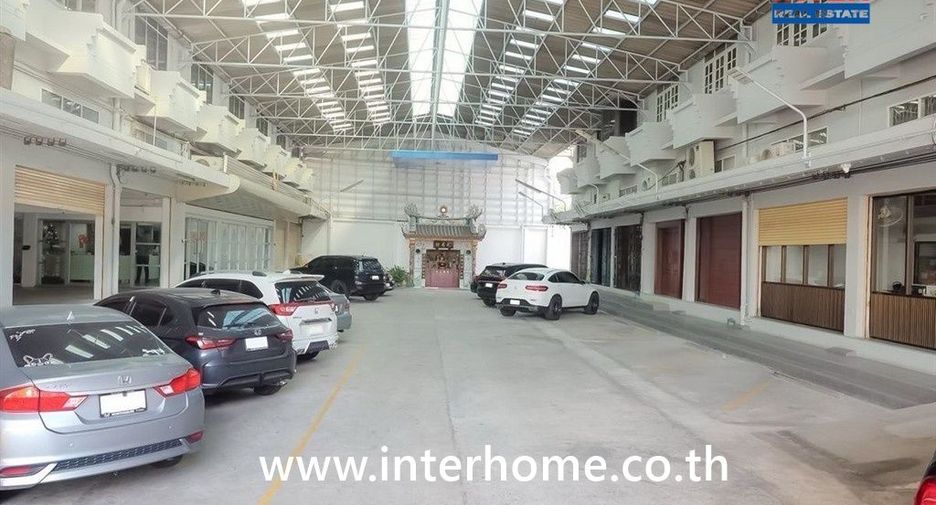 Продажа торговое помещение в Банг Кхун Тхиан, Бангкок