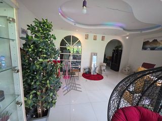 For sale 4 ベッドルーム house in Chatuchak, Bangkok