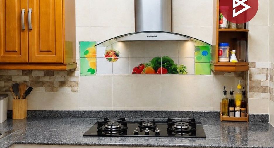 For sale 3 ベッドルーム townhouse in Bangkok Noi, Bangkok