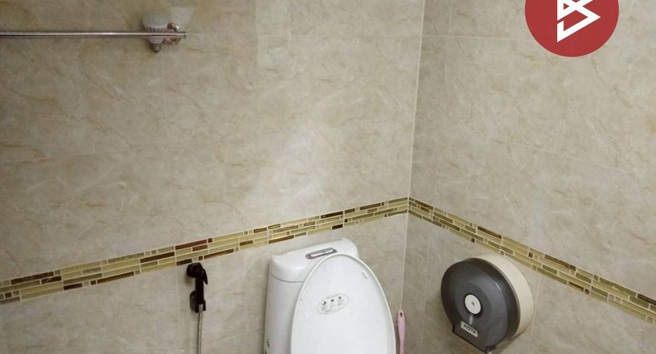 For sale 3 ベッドルーム townhouse in Bangkok Noi, Bangkok