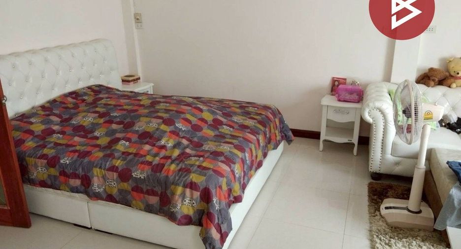 For sale 3 ベッドルーム townhouse in Bangkok Noi, Bangkok