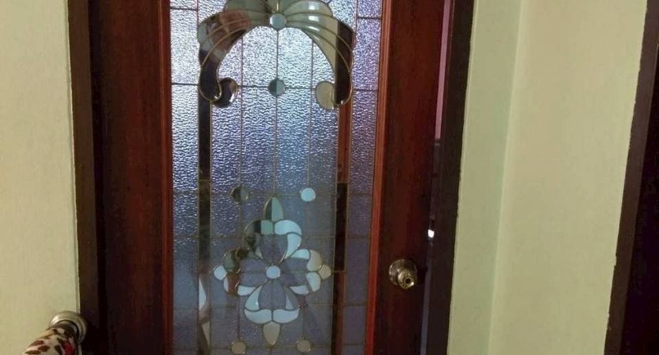 For sale 3 ベッドルーム townhouse in Bangkok Noi, Bangkok