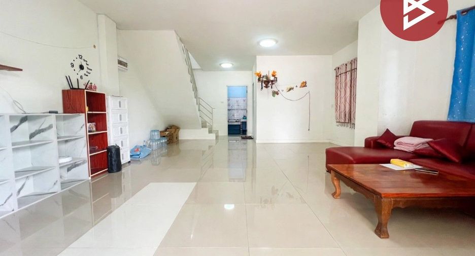 Reihenhaus zum Kauf mit 2 Zimmer in Mueang Chon Buri, Chonburi