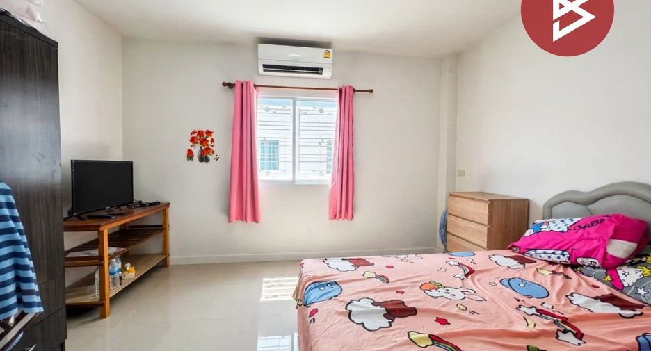 Reihenhaus zum Kauf mit 2 Zimmer in Mueang Chon Buri, Chonburi