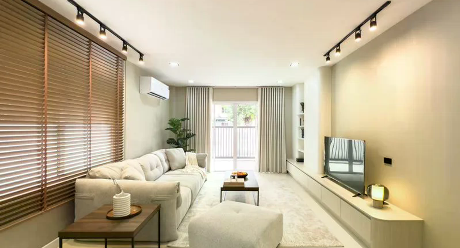 For sale 4 bedrooms house in Hang Dong, Chiang Mai