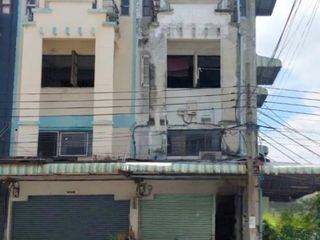 For sale 4 bedrooms retail Space in Min Buri, Bangkok