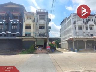 For sale 4 bedrooms retail Space in Min Buri, Bangkok