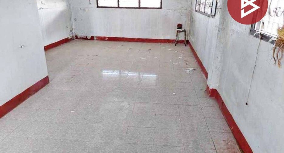 For sale 4 bedrooms retail Space in Min Buri, Bangkok