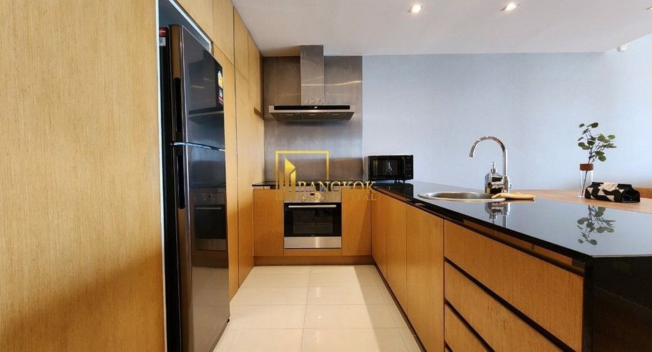 For rent 2 ベッドルーム condo in Yan Nawa, Bangkok