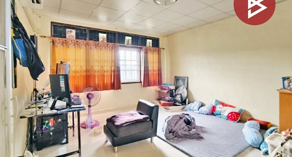 For sale 4 bedrooms retail Space in Khlong Toei, Bangkok