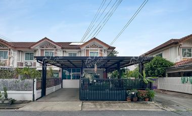 Reihenhaus zum Kauf mit 3 Zimmer in Sai Mai, Bangkok