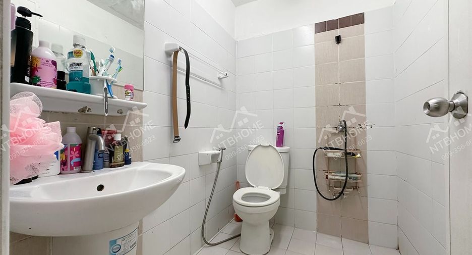 Casa adosada en venta de 3 habitaciones en Sai Mai, Bangkok