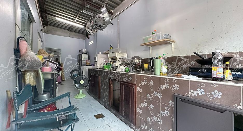 Casa adosada en venta de 3 habitaciones en Sai Mai, Bangkok