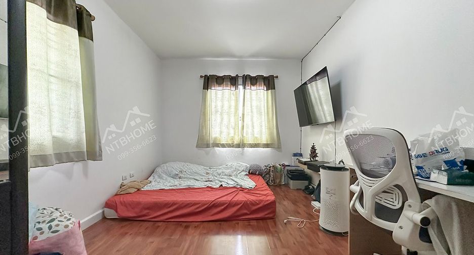 Casa adosada en venta de 3 habitaciones en Sai Mai, Bangkok