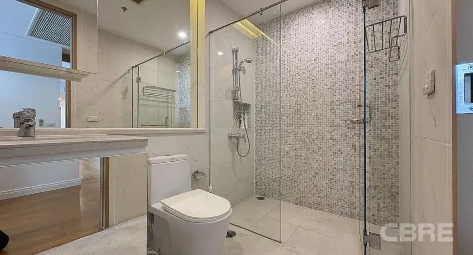 For sale 3 bedrooms condo in Sathon, Bangkok
