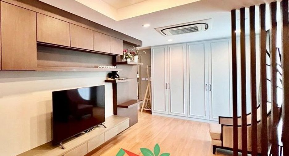 Casa en venta de 4 habitaciones en Don Mueang, Bangkok