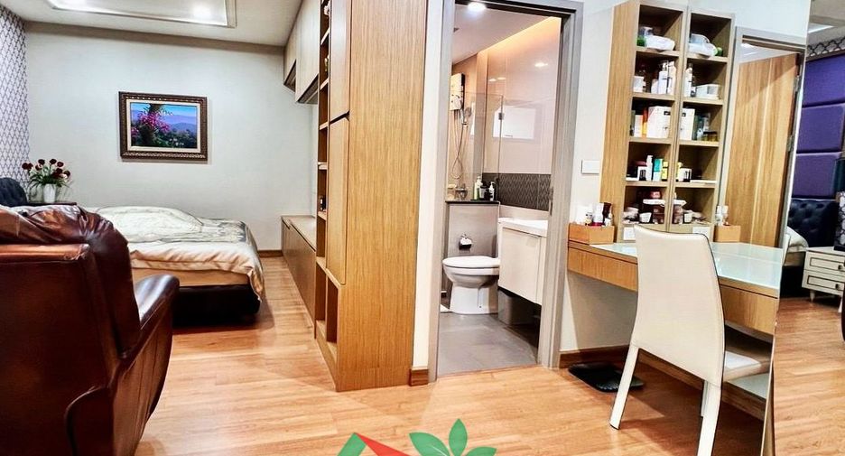 Casa en venta de 4 habitaciones en Don Mueang, Bangkok