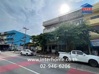 For sale 5 bedrooms retail Space in Khan Na Yao, Bangkok