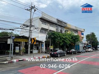 For sale 5 bedrooms retail Space in Khan Na Yao, Bangkok