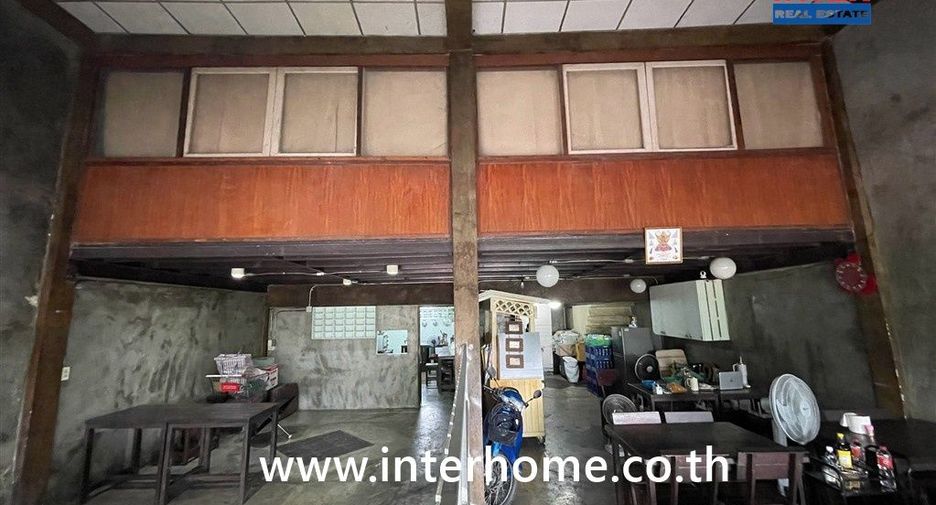 For sale 5 bedrooms retail Space in Khan Na Yao, Bangkok