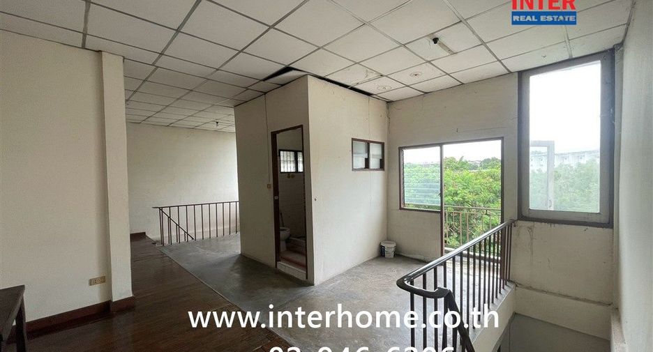 For sale 5 bedrooms retail Space in Khan Na Yao, Bangkok