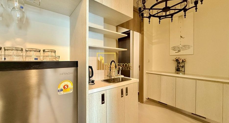 For rent 2 bedrooms condo in Pathum Wan, Bangkok