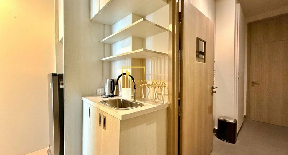 For rent 2 bedrooms condo in Pathum Wan, Bangkok
