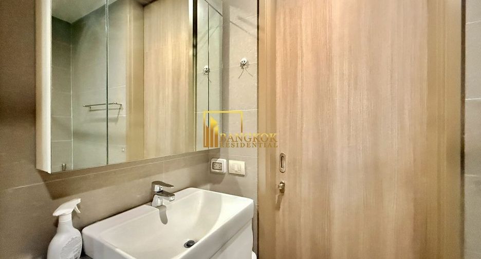 For rent 2 bedrooms condo in Pathum Wan, Bangkok