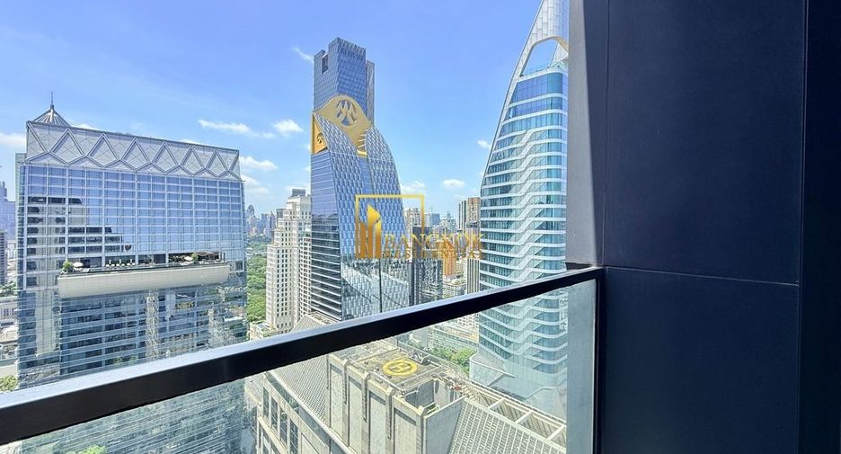 For rent 2 bedrooms condo in Pathum Wan, Bangkok