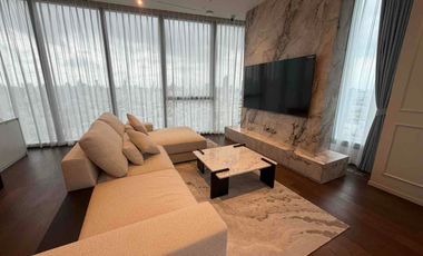 Condo en alquiler de 3 habitaciones en Watthana, Bangkok