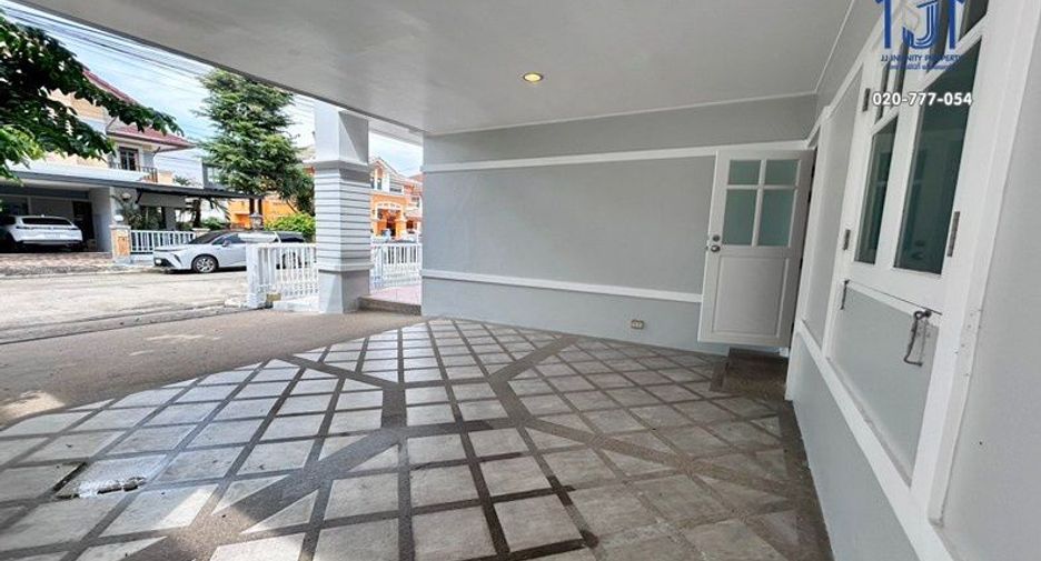 For sale 4 bedrooms house in Bang Phli, Samut Prakan