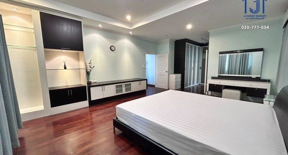 For sale 4 bedrooms house in Bang Phli, Samut Prakan